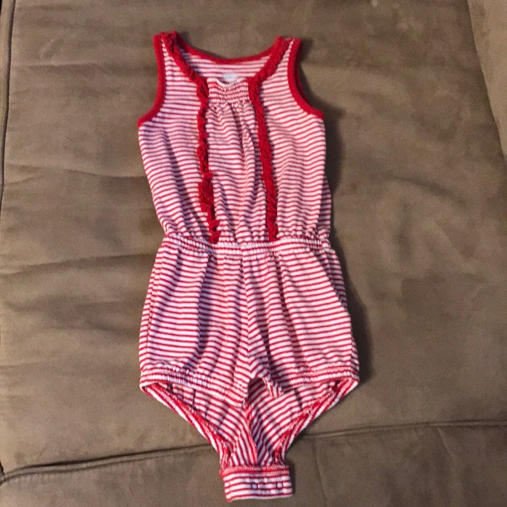 Old Navy Baby Girl’s Striped Romper. 3-6 Month!